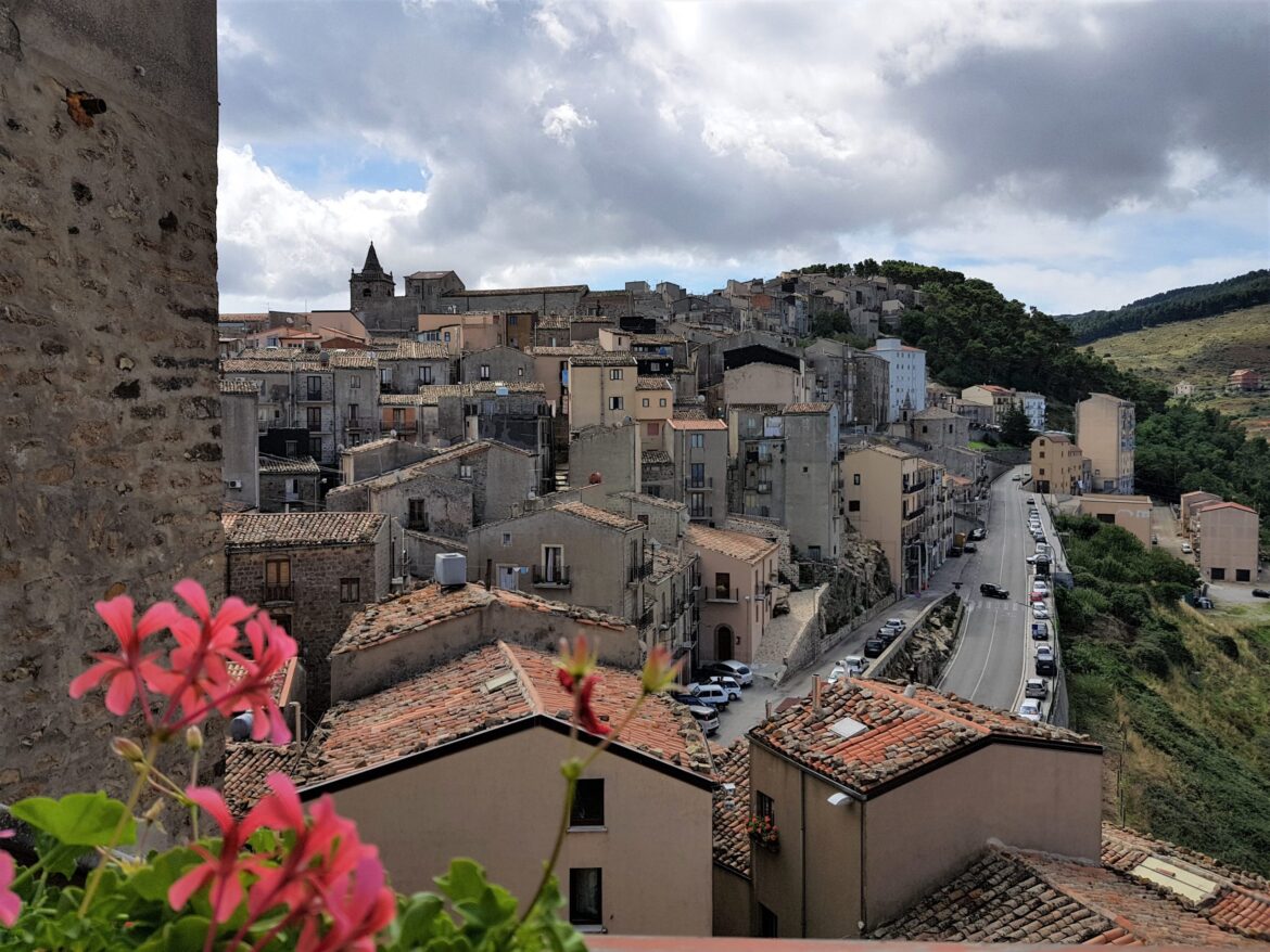 Sicilia, Geraci Siculo sul podio nell’edizione 2021 de “Il Borgo dei Borghi”
