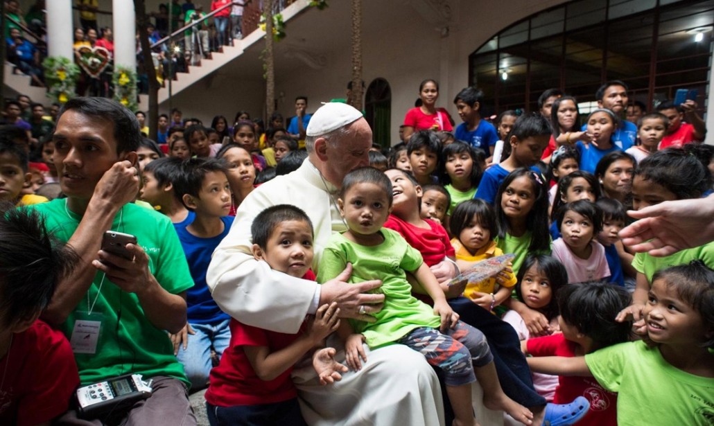 #Riflettendo. Giornata carità Papa: i volti dei bilanci sono i volti dei poveri