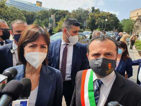 Messina: Carfagna, risolto problema decennale delle baraccopoli