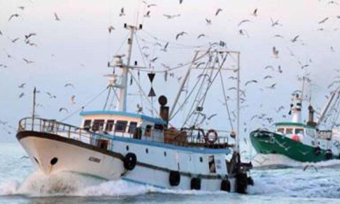 Libia, Musumeci: “Pescatori siciliani continuano a rischiare la vita, Roma intervenga”