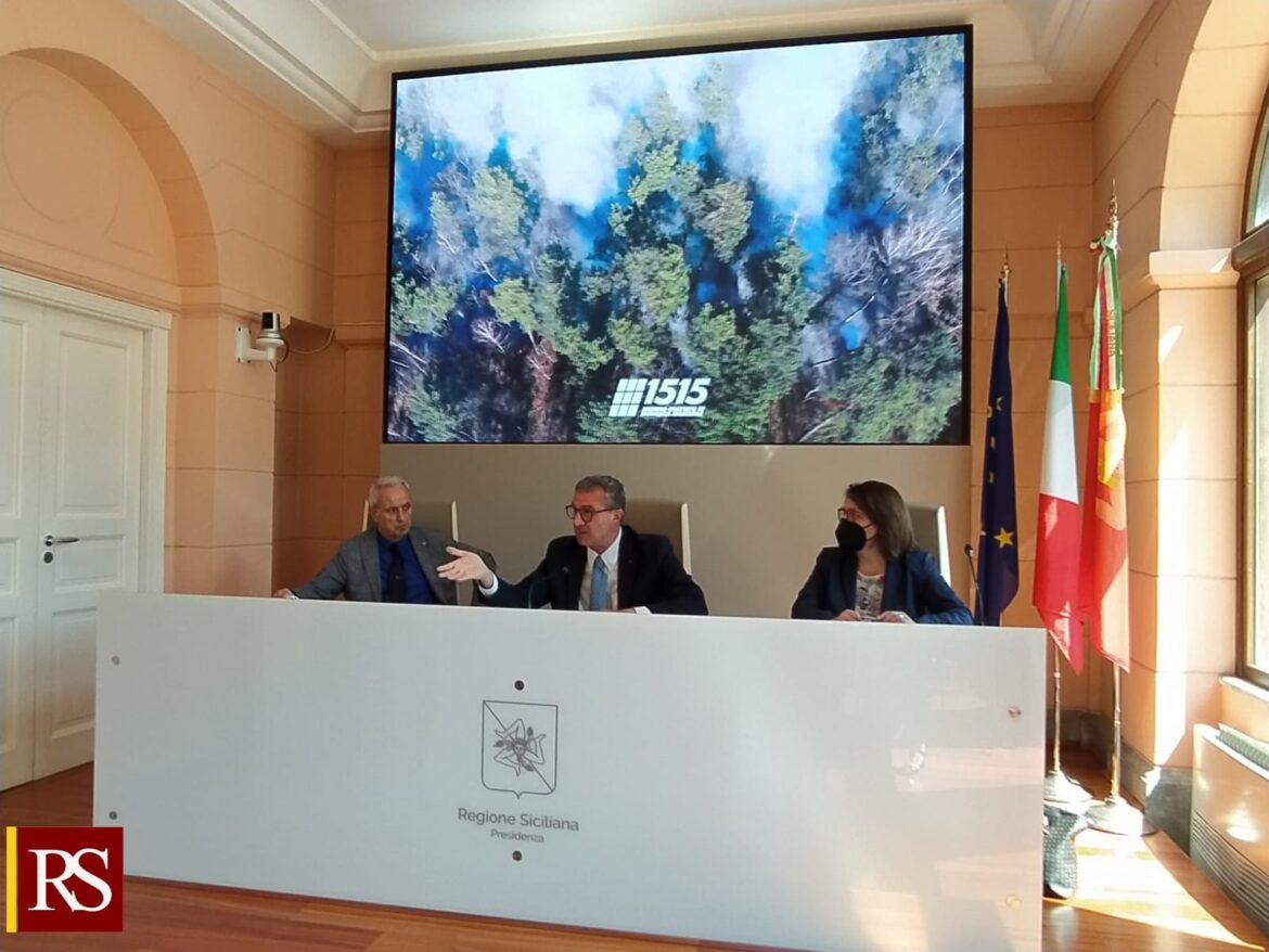 Ambiente, In Sicilia la campagna antincendio si fa anche con i droni