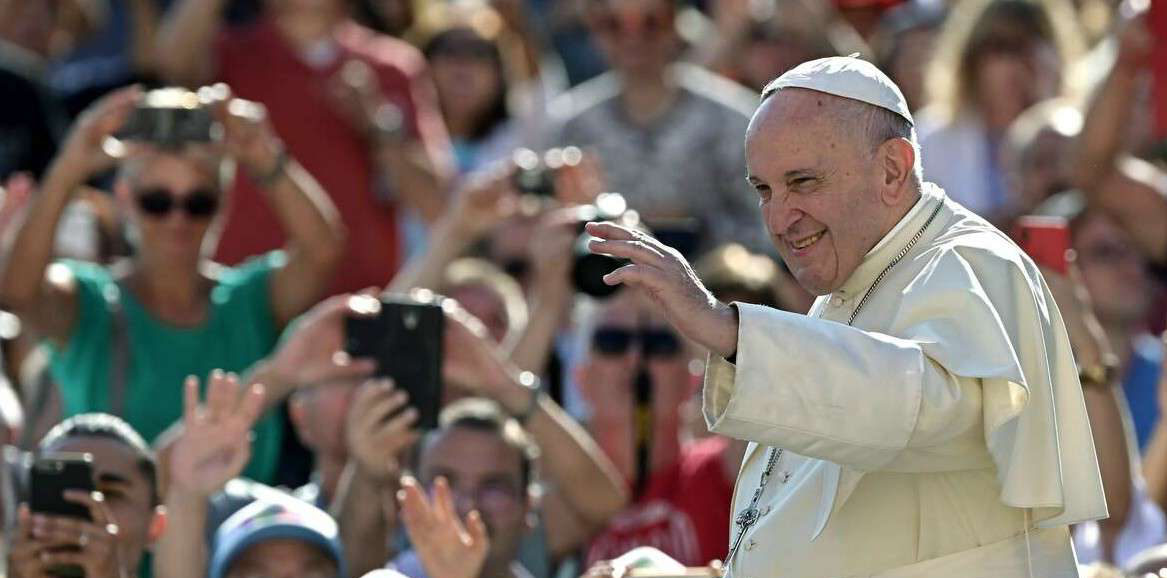 Papa Francesco: Laudato si’ non è solo un’enciclica “verde”, è un’enciclica “sociale”