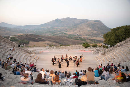 Premio Comunicare l’Antico nel teatro del Parco di Naxos