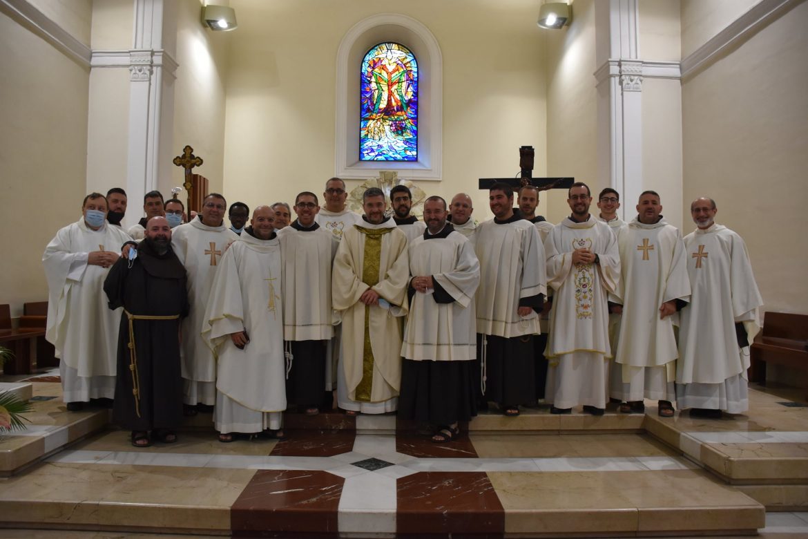 Frati Minori di Sicilia: tre frati ricevono il ministero dell’Accolitato e Lettorato