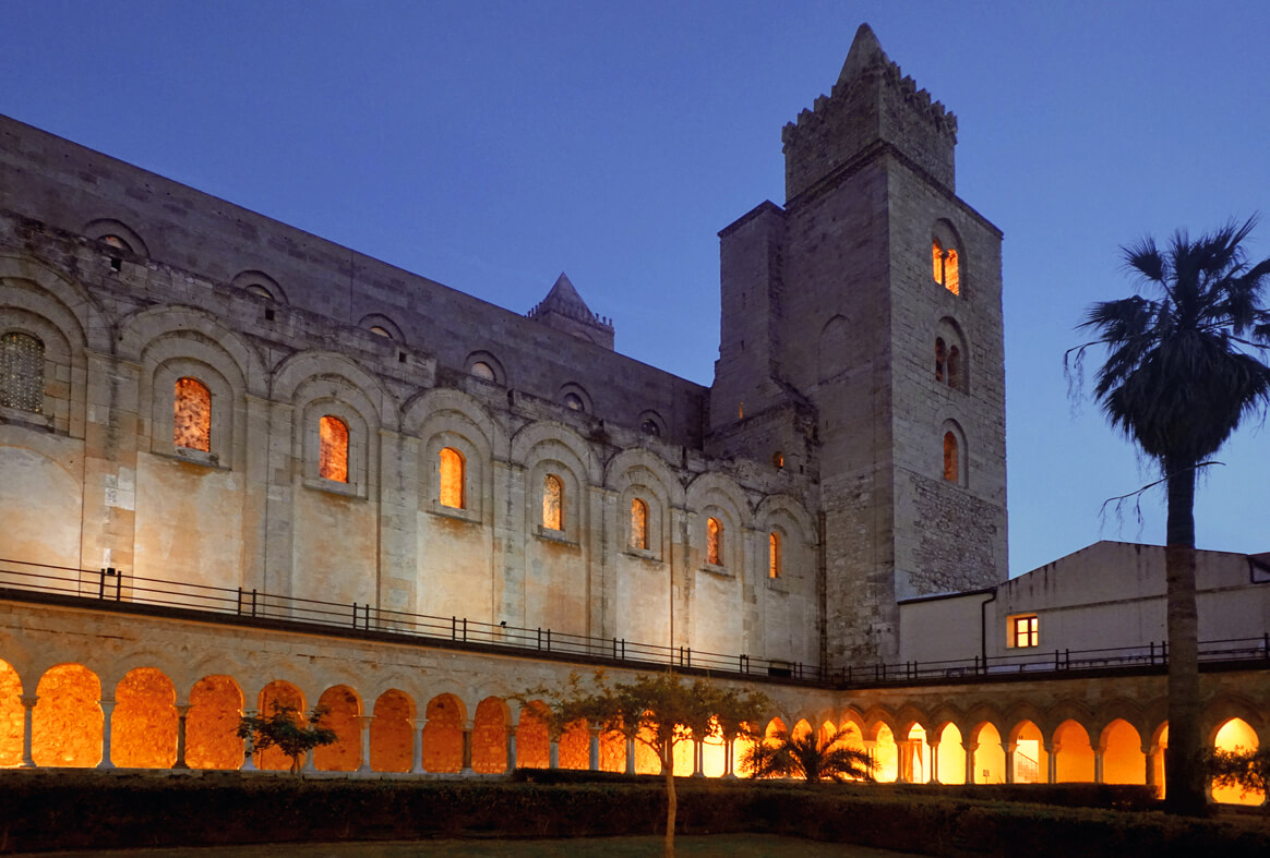 Cattedrale Cefalù, porte aperte ai visitatori alla  per le visite notturne