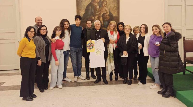 Mons. Renna incontra Giovani Ambasciatori della Pace di “Living Peace International”