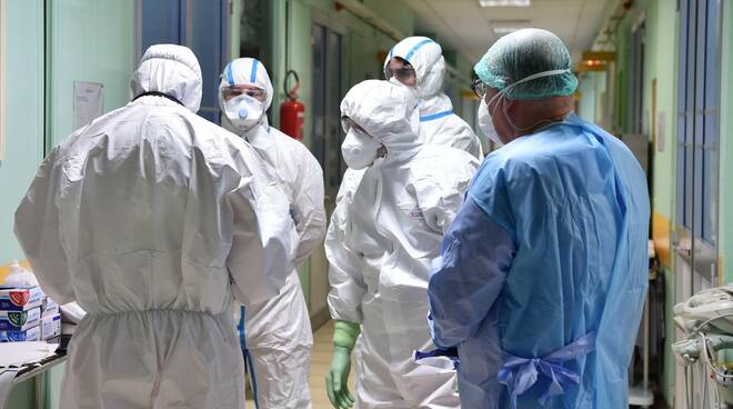 Covid: Ordine medici Palermo, minacce no vax per esenzioni