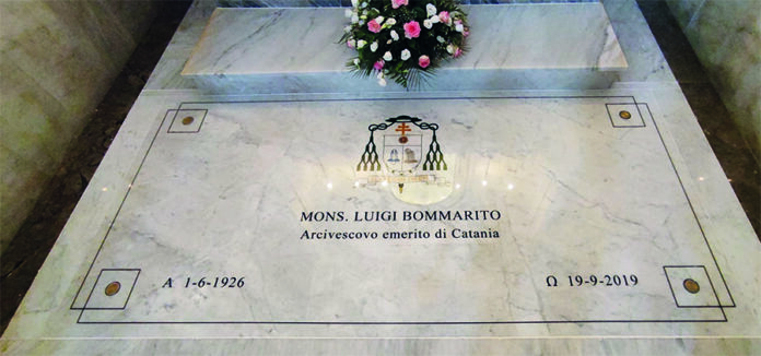 Chiesa madre di Terrasini: Benedetta la sepoltura di Mons. Luigi Bommarito