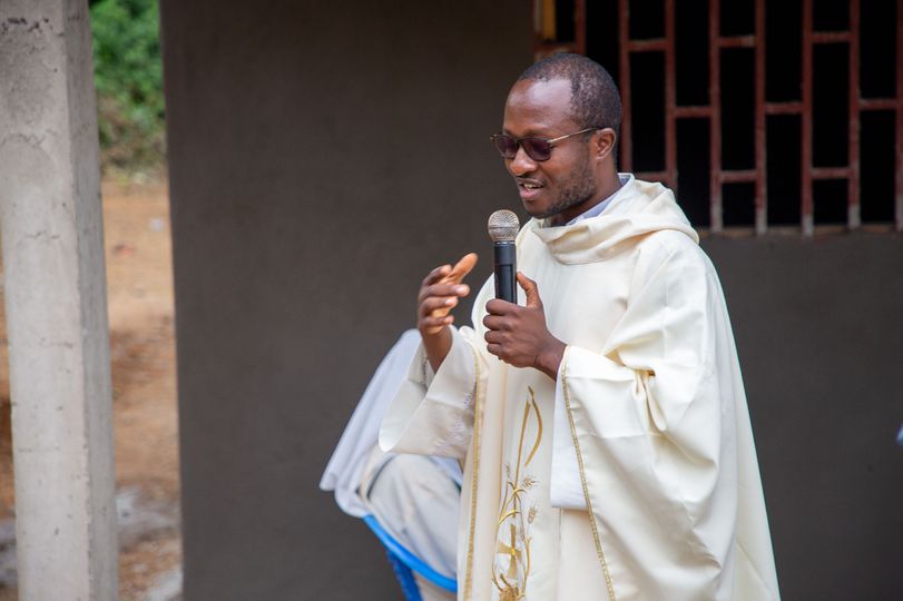 La Diocesi di Cefalù accoglierà per tre anni Don Raphaël del Camerun