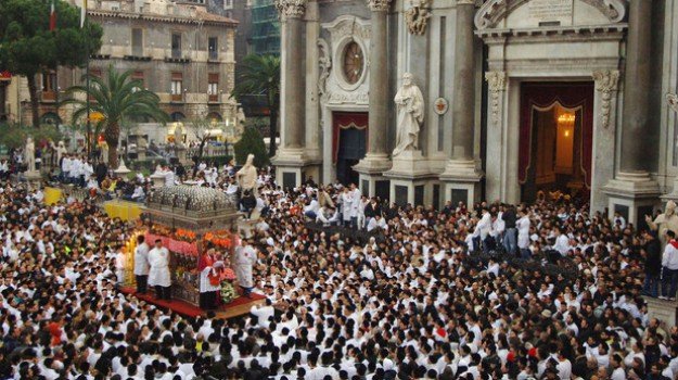 Chiese di Sicilia, confermata la sospensione delle processioni