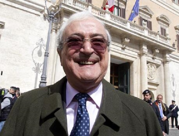 Morto ex ministro Martino, aveva tessera numero 2 di Forza Italia