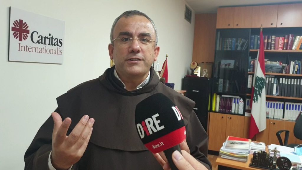 Libano, Padre Abboud (Caritas): “crisi economica mai vista prima, un suicidio ogni due giorni”